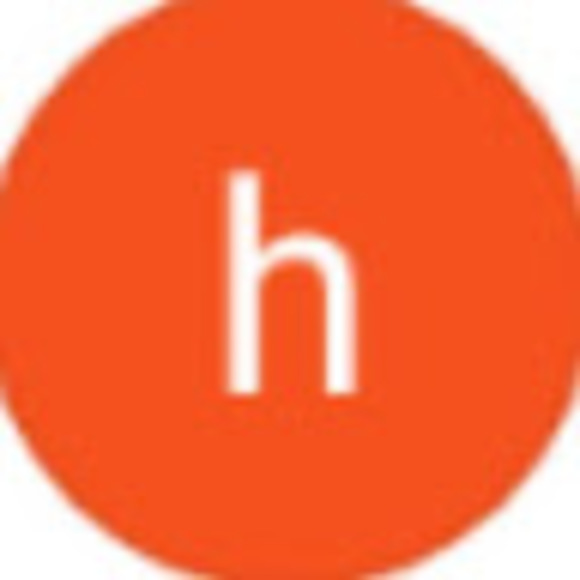 Meet your Posher, Hannah - Picture 1 of 1